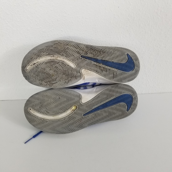 Nike Team Hustle Quick Basketball Shoes size 4Y - Picture 8 of 8